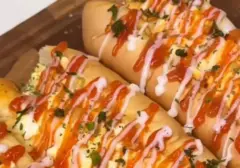 Japadog: Inovasi Hotdog Jepang dengan Sentuhan Egg Mayo dan Acar Buatan Sendiri