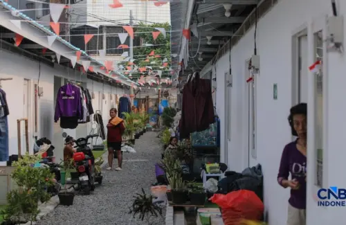 Prabowo Berikan 'Rumah Mewah' Huntara untuk Warga Eks Bantaran Rel Senen