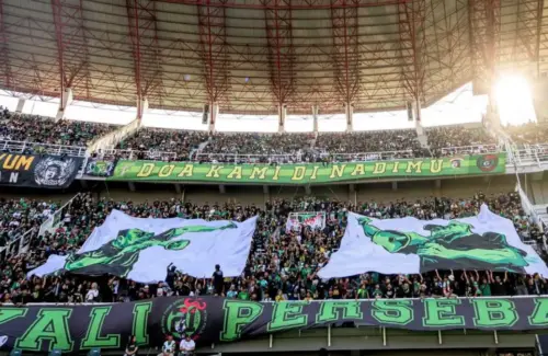 Sambut Brajamusti dan The Maident di GBT! Panpel Persebaya Ajak Bonek Sebarkan Energi Positif