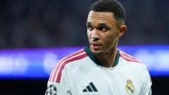 Mourinho Nilai Alexander-Arnold Tak Cocok Jadi Gelandang Meski Dimainkan Real Madrid
