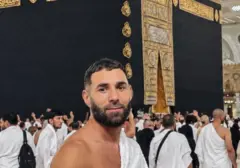 Karim Benzema Tunaikan Ibadah Umrah di Tanah Suci