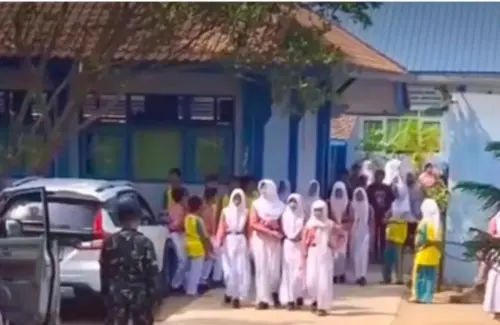 Ratusan Warga Sekolah Pati Diduga Keracunan Massal Setelah Santap Makanan
