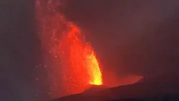 Letusan Krakatau 1883 Mengubah Spektrum Cahaya Matahari Global: Analisis Sains