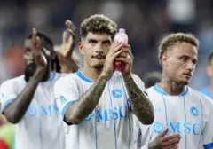 Meski Terpuruk di Serie A, Napoli Tetap Percaya Diri Hadapi Arsenal di Liga Champions