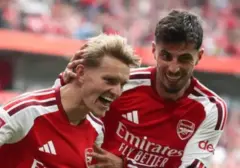 Arsenal Diunggulkan Raih Kemenangan di Markas Napoli pada Liga Champions 2026/2027