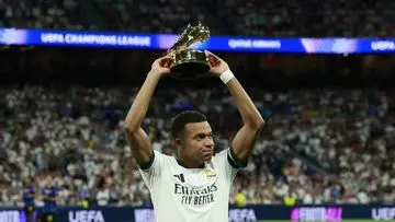 Kylian Mbappe dan Micah Richards Berbagi Momen Kocak Lewat Pelukan "Virtual"