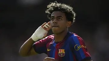 Pelatih Barcelona dan Feyenoord Kompak Jagokan Lamine Yamal Raih Ballon d'Or
