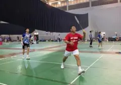 Ketua Umum PBSI Fadil Imran Beradu Raket dengan Bagas/Apriyani di Pelatnas Cipayung