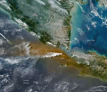Satelit NASA Tangkap Momen Dramatis Erupsi Anak Krakatau