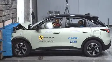 Geely EX2 Raih Rating Keamanan Tinggi dalam Uji Tabrak