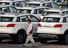 Dominasi Kendaraan Listrik di China Menggerus Penjualan Mobil Bensin