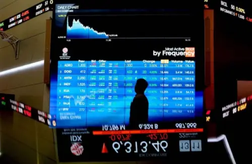 Jumat Kelabu: IHSG Ambles 1,33%, Transaksi Capai Rp21,4 Triliun