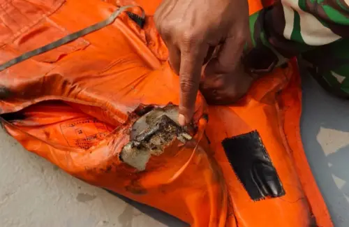 Life Jacket Ditemukan di Selat Sunda, Potensi Titik Terang Pencarian Jurnalis Hilang