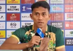 Arief Catur Pamungkas Optimistis Jaga "Angkernya" Kandang Persebaya Hadapi PSIM Yogyakarta