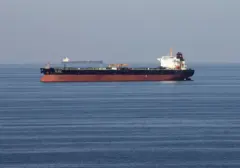 Krisis Lalu Lintas Selat Hormuz: Ancaman Kelumpuhan Perdagangan Energi Global