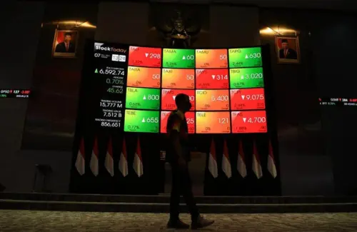 Penurunan Tajam IHSG Sepekan: Kapitalisasi Pasar Hilang Rp167 Triliun