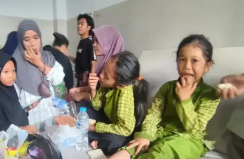 Ratusan Siswa Lombok Tengah Keracunan Makanan, Yayasan Alihkan Tanggung Jawab ke Siswa
