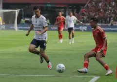 Teco Sesalkan Keputusan Wasit Usai Persija Kalahkan Persib 2-0
