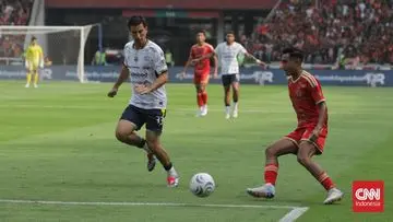 Teco Sesalkan Keputusan Wasit Usai Persija Kalahkan Persib 2-0