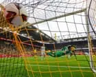 Borussia Dortmund Pertahankan Rekor Sempurna, Freiburg Pimpin Klasemen Bundesliga