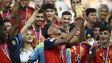 Cancelo Jagokan Lamine Yamal Raih Ballon d'Or 2026