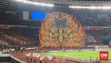 The Jakmania Gelar Koreografi 3D Spektakuler di Laga El Clasico Indonesia