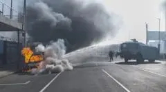 Kerusuhan Anti-Migran di Afrika Selatan: Mobil Dibakar, Toko Dijarah